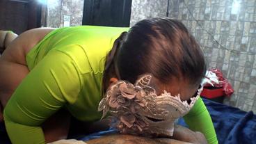 Насадил на стержень бабищу с огромной задницей